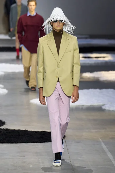 Look 51
